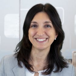 Arianna Traviglia in dialogo con Serena Bertolucci